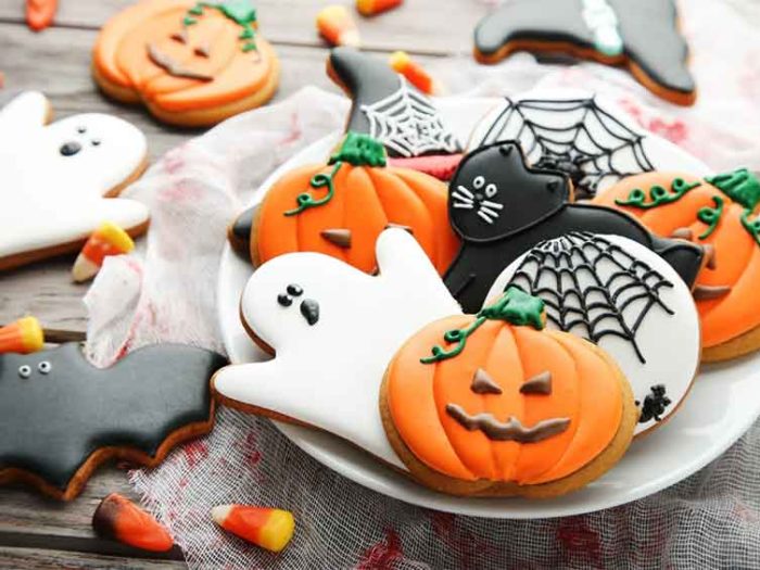 pumpkin spice halloween cookies