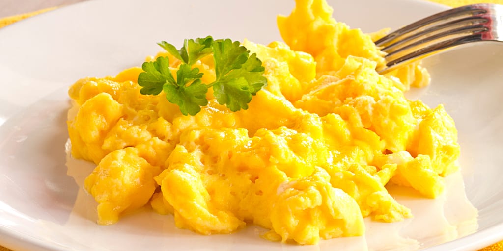 keto scrambled eggs