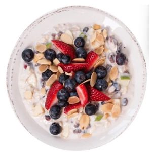 Berry Almond Overnight Oats with almons & mixed berriesh