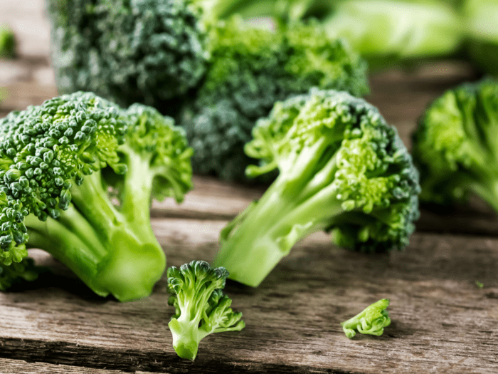 Raw broccoli has many health benefits