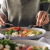 Eating a low calorie keto meal to lose weight
